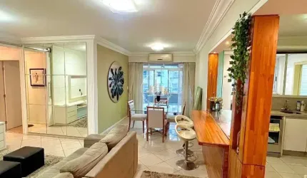 Apartamento amplo e com localização privilegiada em Campinas