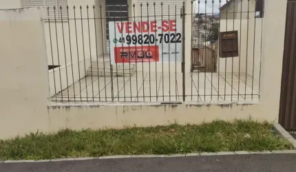Sobrado com  2 casas nos fundos  em Colombo/PR