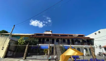 LINDA CASA EM CONDOMINIO