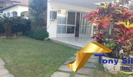 CASA AMPLA EM BAIRRO NOBRE