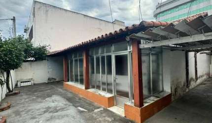 Excelente Casa Independente  para fins comerciais ou residencial Vila Nova