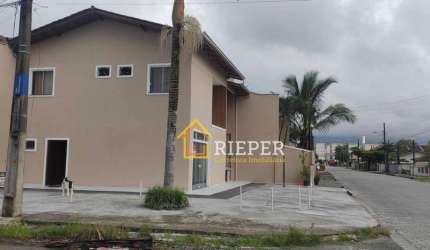 Casa com 3 dormitórios à venda, 161 m² por R$ 650.000,00 - Vila Nova - Joinville/SC