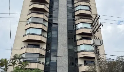 APARTAMENTO REFORMADO, ACABAMENTO FINO, SACADA, BANHEIRA, 02 VAGAS, 153M