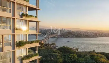 Apartamento à venda no bairro Centro em Florianópolis/SC
