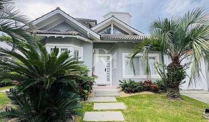 Casa 4 dormitórios (3 suítes), Churrasqueira, Piscina e Horta, Jurerê Internacional, Florianópolis/SC