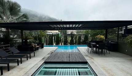 Casa 1.200 m², 6 Suítes, Praia do Estaleiro-BC