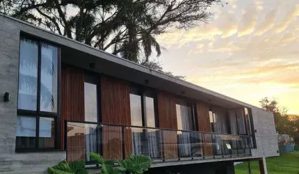 Casa 4 Suites, Vista Para o Mar - Barra/BC