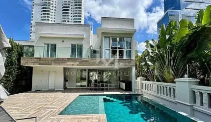 Casa 4 Suítes, Mobiliada - Itajaí-SC