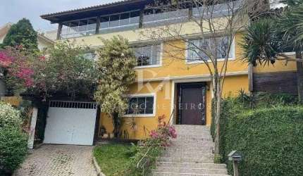 Casa 5 Dormitórios e 4 Suítes bairro Bosque das Mansões em São José/SC