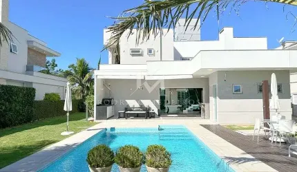 Casa 3 Dormitórios (2 Suítes), Piscina - Jurerê Internacional - Florianópolis/SC