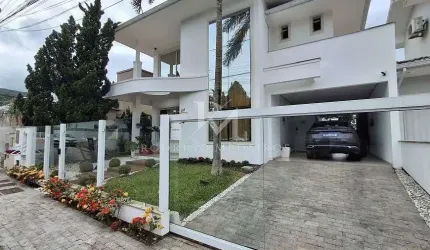 Casa 3 Dormitórios (1 Suíte) Mobiliado - Pedra Branca, Palhoça-SC