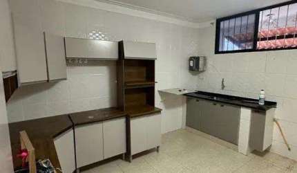 Casa para Venda em Lauro de Freitas, Ipitanga, 5 dormitórios, 1 suíte, 3 banheiros, 3 vagas