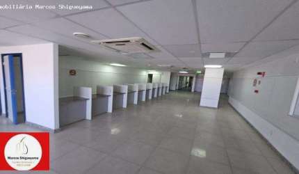 Prédio para Locação em Salvador, Liberdade, 21 banheiros, 16 vagas