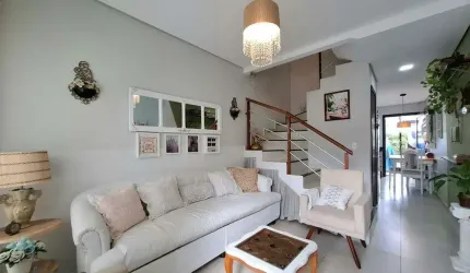 Sobrado Geminado à venda, 2 quartos, 2 vagas, Aventureiro - Joinville/SC