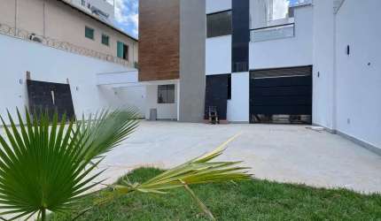 Cobertura com 3 Quartos e 2 banheiros à Venda, 87 m² por R$ 610.000