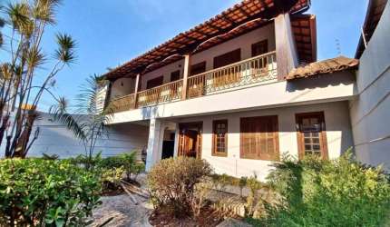 Casa em Condomínio - 4 quartos - 3 suites - 4 vagas - lote 550m²
