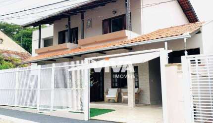 Casa com 3 dormitórios para alugar, 330 m² por R$ 16.176,00/mês - Cabeçudas - Itajaí/SC
