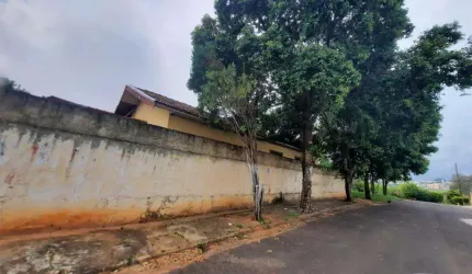 Casa com 3 quartos à venda na Rua Doutor Joaquim de Abreu Sampaio Vidal, Alto Cafezal, Marília, 120 m2 por R$ 280.000