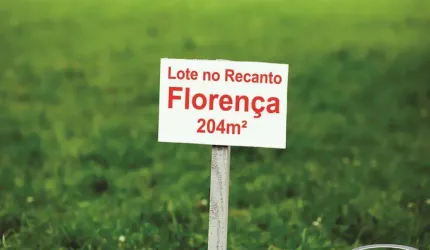 Terreno à venda na Avenida Denise Therezinha Bonato Licatti, Jardim Florença, Marília por R$ 160.000
