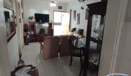 Casa com 3 quartos à venda na Rua Dona Júlia Nomura, Fragata, Marília, 160 m2 por R$ 350.000