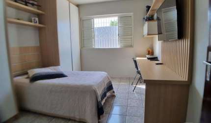 Casa com 3 quartos à venda na Rua Vinte e Quatro de Dezembro, Pólon, Marília, 171 m2 por R$ 620.000