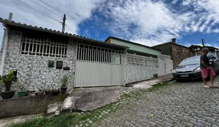 Casa na Castelanea!