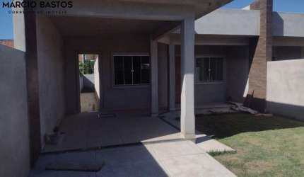 Casa para Venda em Araruama, Três Vendas, 2 dormitórios, 1 suíte, 2 banheiros
