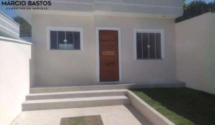 Casa para Venda em Araruama, Coqueiral, 2 dormitórios, 1 suíte, 2 banheiros