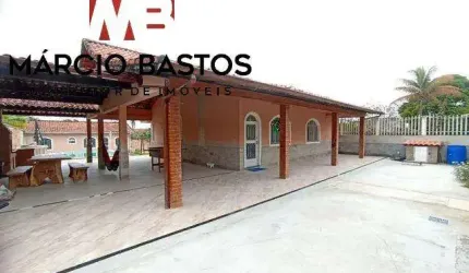 Casa para Venda em Araruama, Centro (Iguabinha), 4 dormitórios, 3 banheiros, 3 vagas