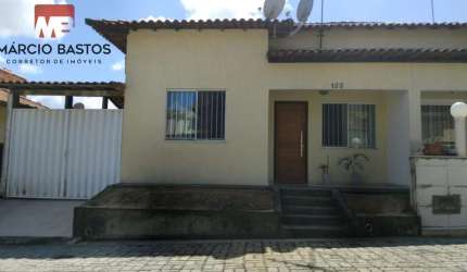 Casa para Venda em Araruama, Clube dos Engenheiros, 2 dormitórios, 1 suíte, 2 banheiros, 2 vagas