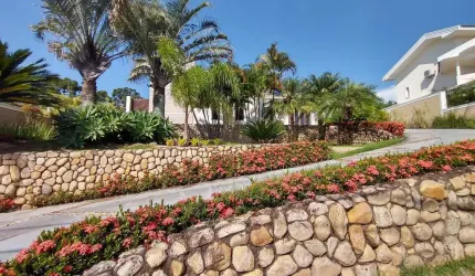 Casa mobiliada para Venda e  locação com 4 suítes, semi térrea em condomínio fechado-411m², Pinheir