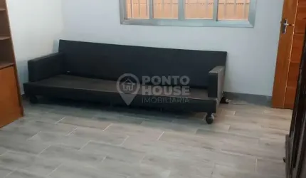 Casa térrea à venda no Bairro Saúde de 2 dormitórios, edícula e 1 vaga