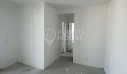 Apartamento à venda no bairro Ipiranga de 2 dormitórios, 3 banheiros e 1 vaga