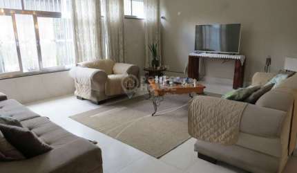 Casa à Venda no bairro Planalto Paulista 4 Dormitórios, 6 Vagas, 10 x 30