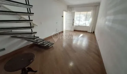 Casa à Venda no bairro Vila Guarani 2 Dormitórios, 2 Vagas e Quintal, 5 x 25