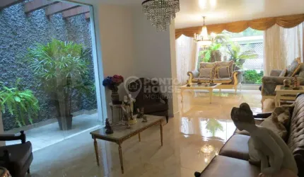 Casa à Venda no bairro Planalto Paulista 3 Dormitórios, 4 Vagas + Casa Livre