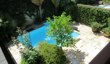 Casa à Venda no bairro Planalto Paulista 3 Suítes e 4 Vagas, Próxima Ibirapuera
