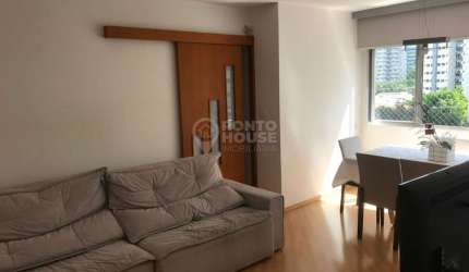 Apartamento à venda no bairro Saúde de 3 dormitórios, 2 banheiros e 1 vaga