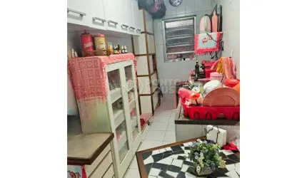 Apartamento à venda no Bosque da Saúde, com 1 dormitório, 1 banheiro , reformado