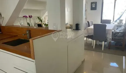 Casa à Venda no bairro de Mirandópolis, 3 Dormitórios, 2 Vagas, Reformada