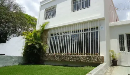 Casa à Venda no bairro Vila Mariana 3 Dormitórios, 5 Vagas, 10 x 30, Coml ou Res
