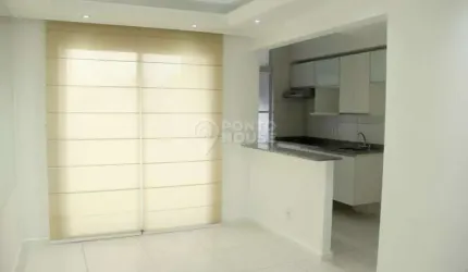 Apartamento à venda na Vila Guarani 2 dormitórios, suíte, 1 vaga e varanda