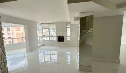 Corbetura duplex na Vila Nova Conceição com 3 dormitórios, 2 banheiros e 4 vagas