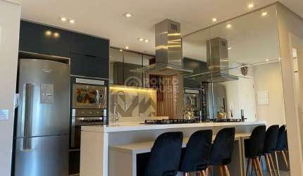 Apartamento mobiliado à venda bairro Saúde 2 dormitórios, 2 banheiros e 1 vaga