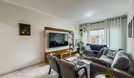 Sobrado à venda no bairro Vila Brasilina de 3 dormitórios, 4 banheiros e 2 vagas