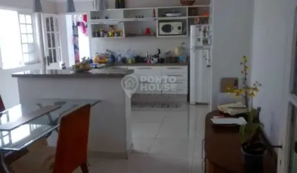 Sobrado à venda no Jardim Aeroporto com 4 dormitorios, 1 suíte e 1 vaga de 184m²