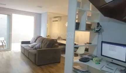 Sobrado à vendano bairro  Jardim da Saúde com 3 dormitórios, 1 suíte e 2 vagas