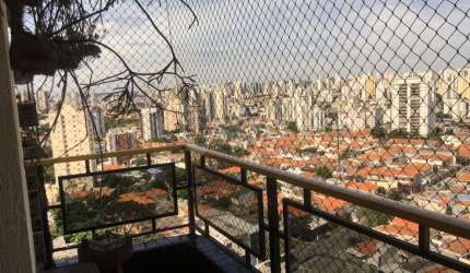 Apartamento à venda, no bairro Vila Gumercindo, 3 quartos, 1 suíte, 3 vagas.