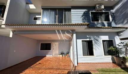 Casa com 3 quartos à venda na Terra Roxa, 1399, Região do Lago, Cascavel por R$ 990.000
