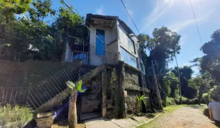 CASA COM 2 DORMITÓRIOS À VENDA, 61 M² POR R$ 380.000,00 - SOBERBO - TERESÓPOLIS/RJ